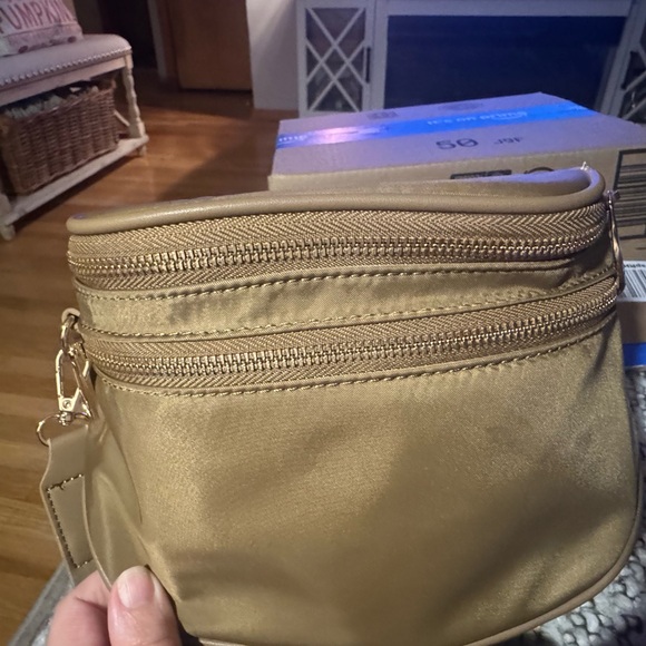 Ello Kahki Crossbody Bag with Gold hardware - Picture 2 of 14